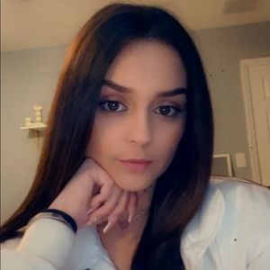 Meet your Posher, Lorena